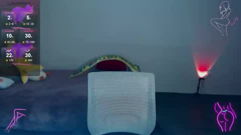 Snapshot of celine_faer1 chatting on 09-23-25, 04:54 Celine online show from 09-23-25, 04:54