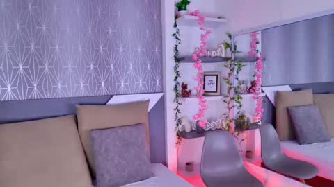 Snapshot of celine_lee chatting on 09-18-25, 05:37 Celine online show from 09-18-25, 05:37