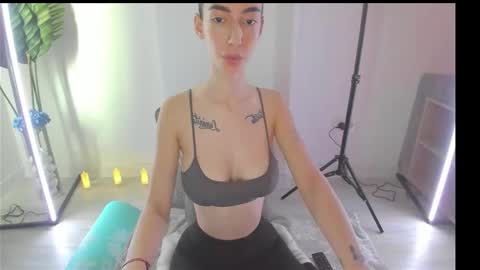 Snapshot of celine_roxelle chatting on 11-13-25, 09:30 Celine Roxelle online show from 11-13-25, 09:30