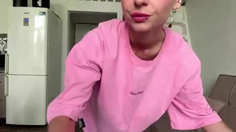 Amilia online show from 06-21-26, 01:19