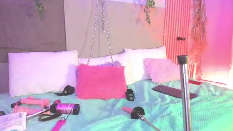 Snapshot of centaurigirls chatting on 06-19-26, 03:11 Hello guys my name is Sofi and Lizzie and Vanessa online show from 06-19-26, 03:11