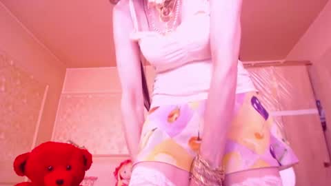 Cerise online show from 02-18-25, 08:05