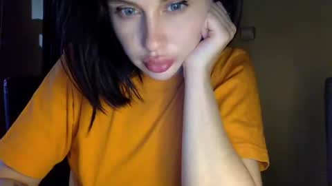 Snapshot of cerisedood82 chatting on 04-07-26, 08:20 Eva online show from 04-07-26, 08:20