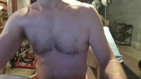 Snapshot of cfnmworkout1 chatting on 06-27-26, 05:40 cfnmworkout1 online show from 06-27-26, 05:40