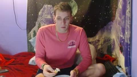 Snapshot of cguffey2284 chatting on 01-06-25, 02:15 cguffey2284 online show from 01-06-25, 02:15