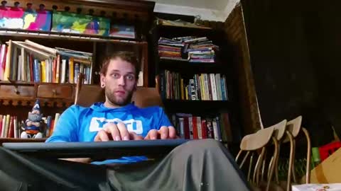 Snapshot of cguffey2284 chatting on 02-09-25, 06:01 cguffey2284 online show from 02-09-25, 06:01