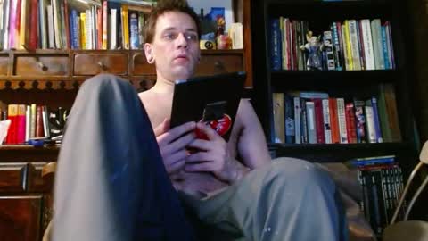 Snapshot of cguffey2284 chatting on 02-13-25, 02:56 cguffey2284 online show from 02-13-25, 02:56