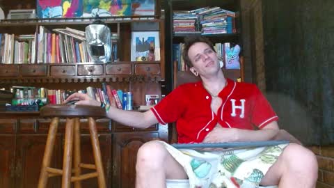 Snapshot of cguffey2284 chatting on 02-21-25, 05:46 cguffey2284 online show from 02-21-25, 05:46