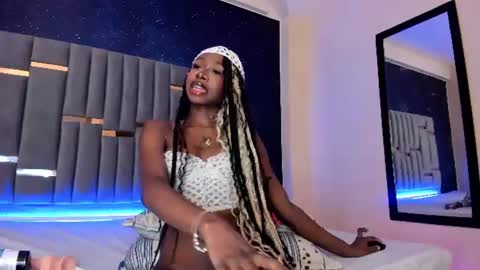 Snapshot of chaannelqueen chatting on 08-07-26, 04:14 Channel online show from 08-07-26, 04:14
