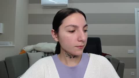 Snapshot of chabibiann chatting on 01-17-25, 05:53 Kate online show from 01-17-25, 05:53