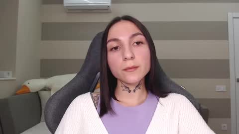 Snapshot of chabibiann chatting on 02-11-25, 04:24 Kate online show from 02-11-25, 04:24