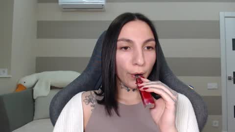 Snapshot of chabibiann chatting on 02-17-25, 02:48 Kate online show from 02-17-25, 02:48