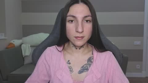 Snapshot of chabibiann chatting on 11-24-25, 08:47 Kate online show from 11-24-25, 08:47