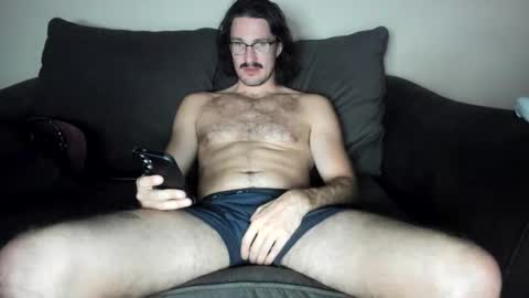 Snapshot of chadpowerz chatting on 05-09-26, 05:01 Lydong online show from 05-09-26, 05:01