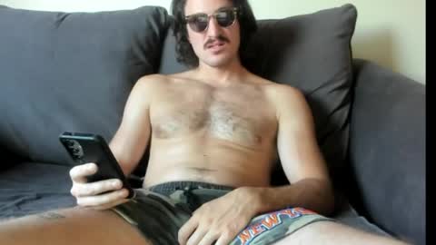 Snapshot of chadpowerz chatting on 05-13-26, 10:49 Lydong online show from 05-13-26, 10:49