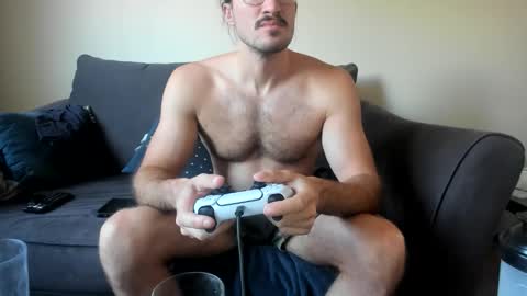 Snapshot of chadpowerz chatting on 05-28-26, 07:11 Lydong online show from 05-28-26, 07:11