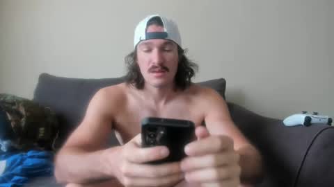 Snapshot of chadpowerz chatting on 06-13-26, 04:16 Lydong online show from 06-13-26, 04:16