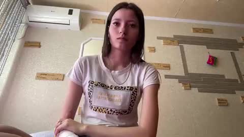 Luna online show from 06-21-26, 08:06