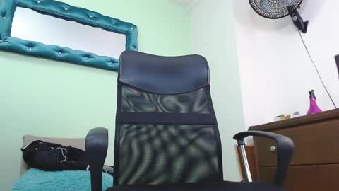 Snapshot of chalonvera chatting on 03-09-26, 07:40 Chalon online show from 03-09-26, 07:40