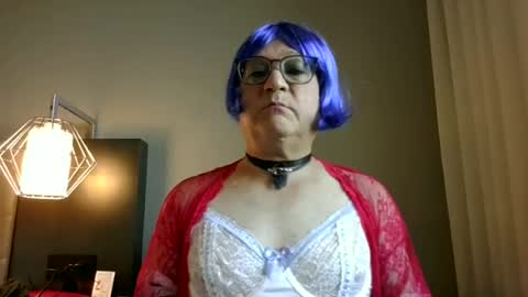 champagne online show from 06-19-26, 12:04