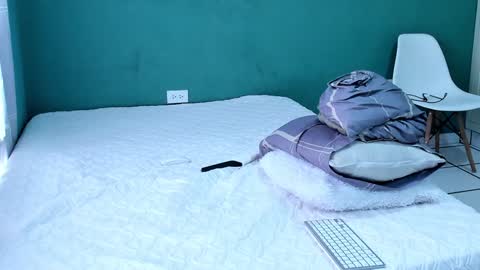 Snapshot of chandler_kenji chatting on 12-05-24, 06:00 Kenji online show from 12-05-24, 06:00