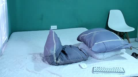 Snapshot of chandler_kenji chatting on 12-06-24, 07:01 Kenji online show from 12-06-24, 07:01