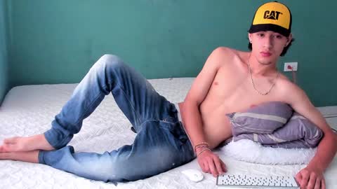 Snapshot of chandler_kenji chatting on 12-17-24, 09:16 Kenji online show from 12-17-24, 09:16