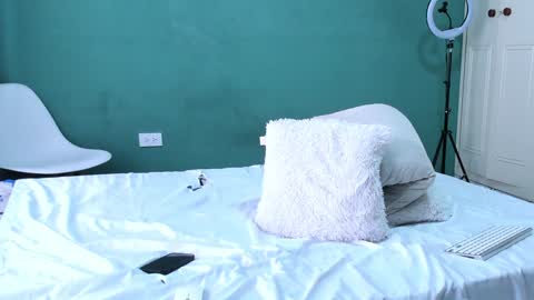 Snapshot of chandler_kenji chatting on 01-18-25, 05:04 Kenji online show from 01-18-25, 05:04