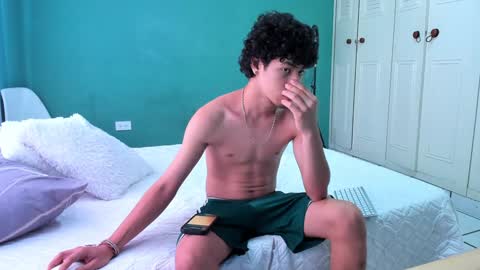 Snapshot of chandler_kenji chatting on 01-22-25, 04:55 Kenji online show from 01-22-25, 04:55