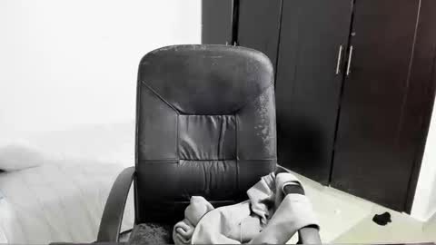 Snapshot of chandler_kenji chatting on 09-13-25, 04:23 Kenji online show from 09-13-25, 04:23