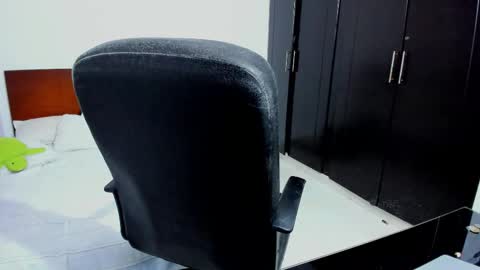 Snapshot of chandler_kenji chatting on 10-30-25, 02:02 Kenji online show from 10-30-25, 02:02