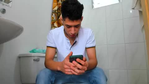 Snapshot of chandler_kenji chatting on 11-22-25, 04:39 Kenji online show from 11-22-25, 04:39