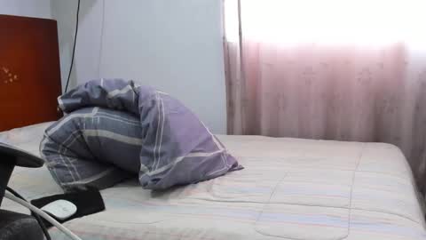 Snapshot of chandler_kenji chatting on 11-25-25, 12:27 Kenji online show from 11-25-25, 12:27