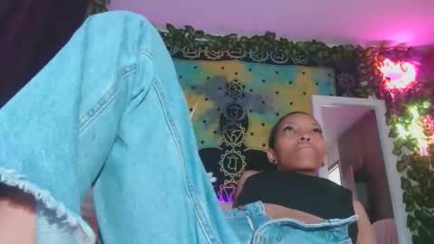 Chanel M. online show from 09-27-25, 06:57