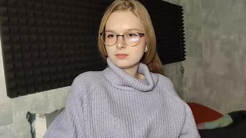 Lia online show from 02-13-26, 07:15