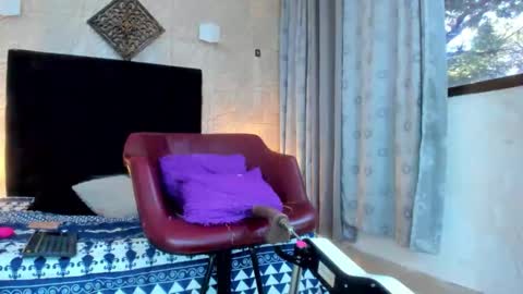 Snapshot of chanellejohnson_ chatting on 02-05-26, 08:24 chanellejohnson_ online show from 02-05-26, 08:24