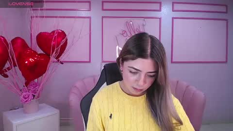 Snapshot of channel_blonde_a chatting on 02-18-25, 04:37 channel_blonde_a online show from 02-18-25, 04:37