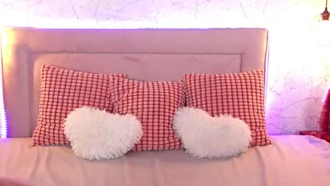 Channelangeless online show from 12-22-25, 01:30