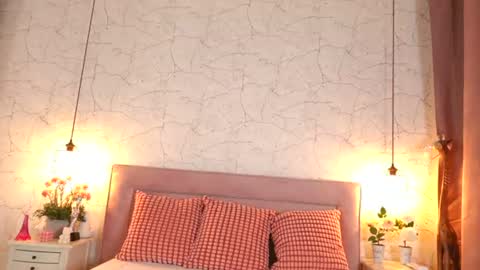 Channelangeless online show from 06-12-26, 02:05