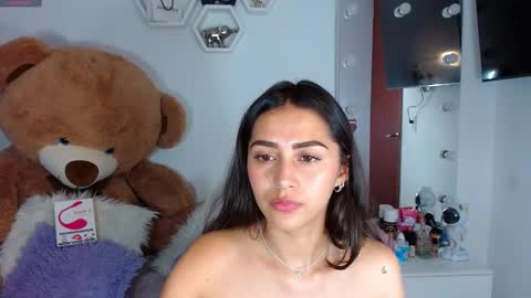 Snapshot of channelrose_1 chatting on 01-10-25, 12:04 Isabella online show from 01-10-25, 12:04