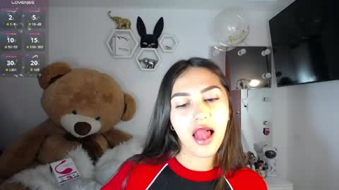 Isabella online show from 04-21-26, 10:54