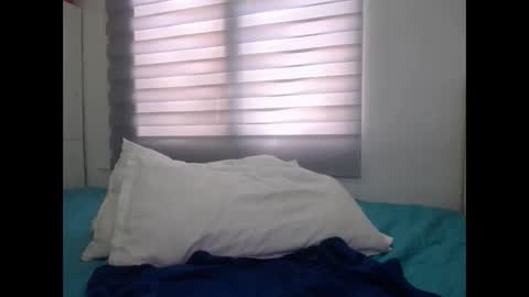 Snapshot of chanta03 chatting on 01-10-25, 01:21 Chanta online show from 01-10-25, 01:21