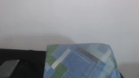 Snapshot of chantal_taylor_ chatting on 12-26-24, 06:12 Raquel online show from 12-26-24, 06:12