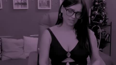 The Queen online show from 12-15-25, 08:24