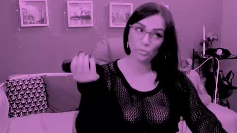 The Queen online show from 03-08-26, 11:19