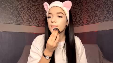 Snapshot of chantellemervin chatting on 11-05-25, 07:08 Kira online show from 11-05-25, 07:08