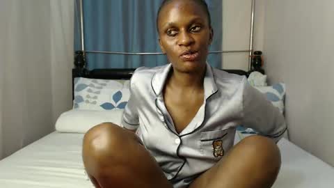 Snapshot of chantelsamz2 chatting on 03-11-25, 11:48 Chantel online show from 03-11-25, 11:48