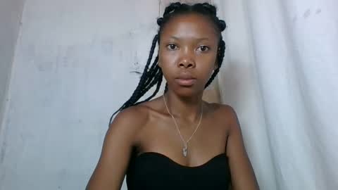 chariola0101 online show from 01-24-25, 12:52