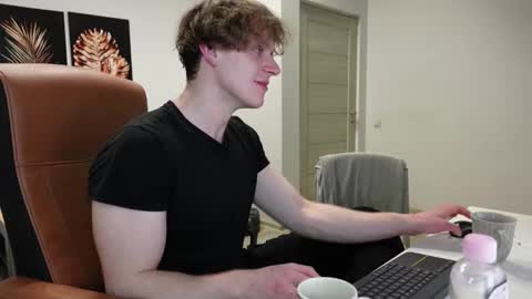 Snapshot of charles_dreams chatting on 03-14-26, 11:43 CHARLES DREAMS online show from 03-14-26, 11:43