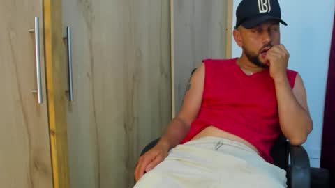 charles green  online show from 05-03-26, 03:12